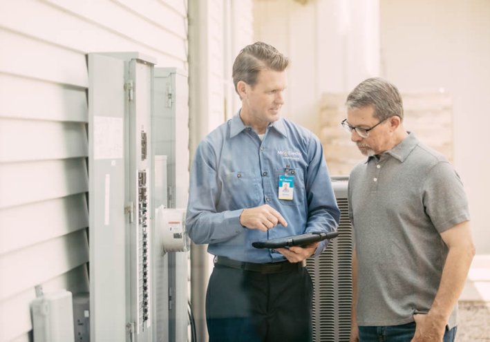 Circuit Breakers Vs Fuse Boxes: What Inspectors Look For