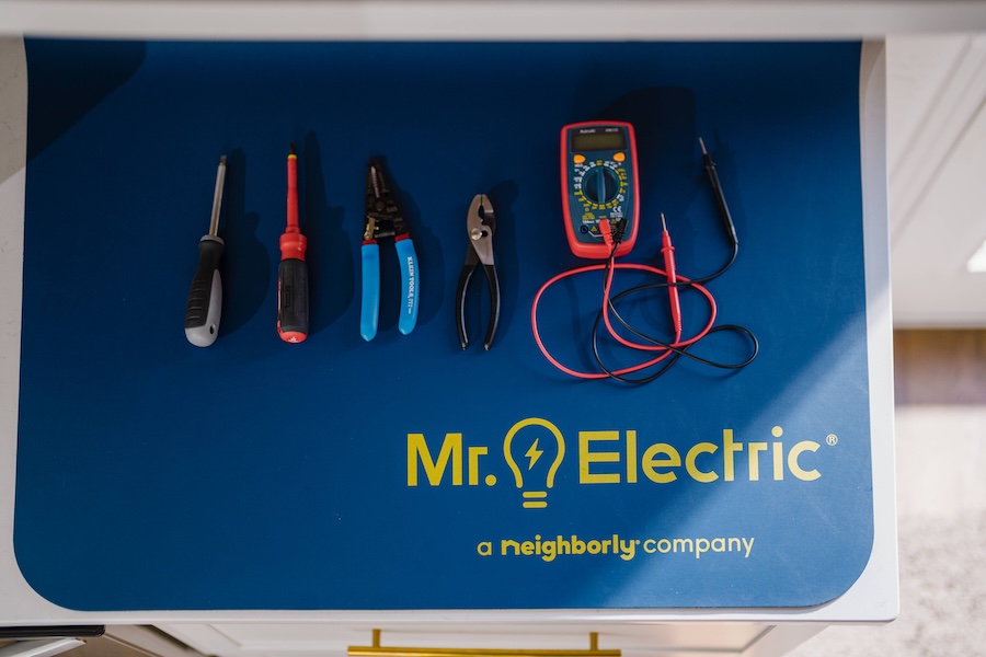 Electrical Outlet Replacement in Thornton, CO